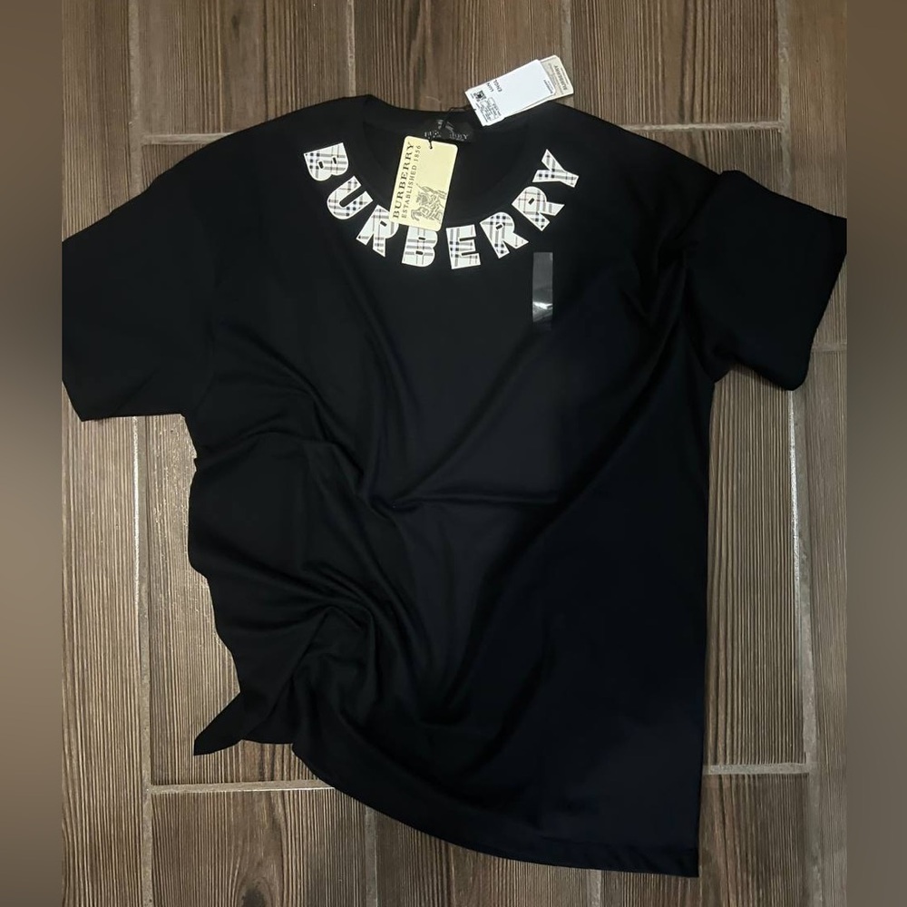 Burberry Black tshirt